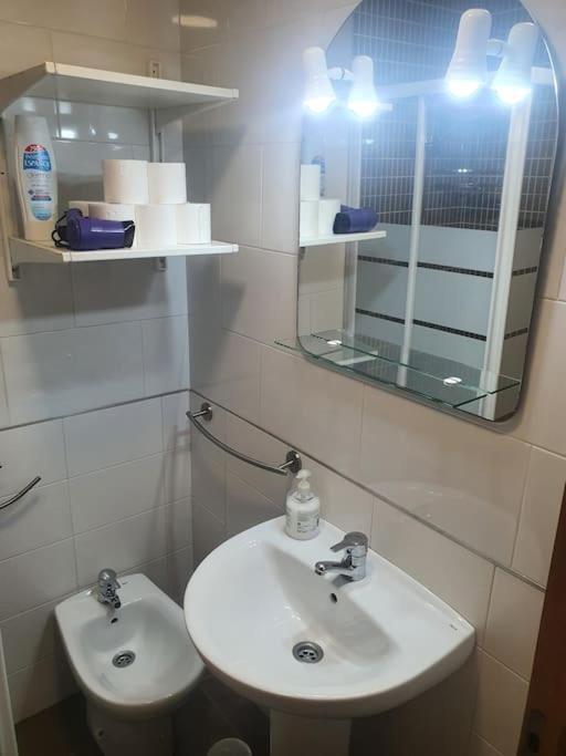 2F, Aire Acondic, 80M2, 2 Dormitorios, 4 Huespedes, Wifi Gratis La Línea de la Concepción Kültér fotó